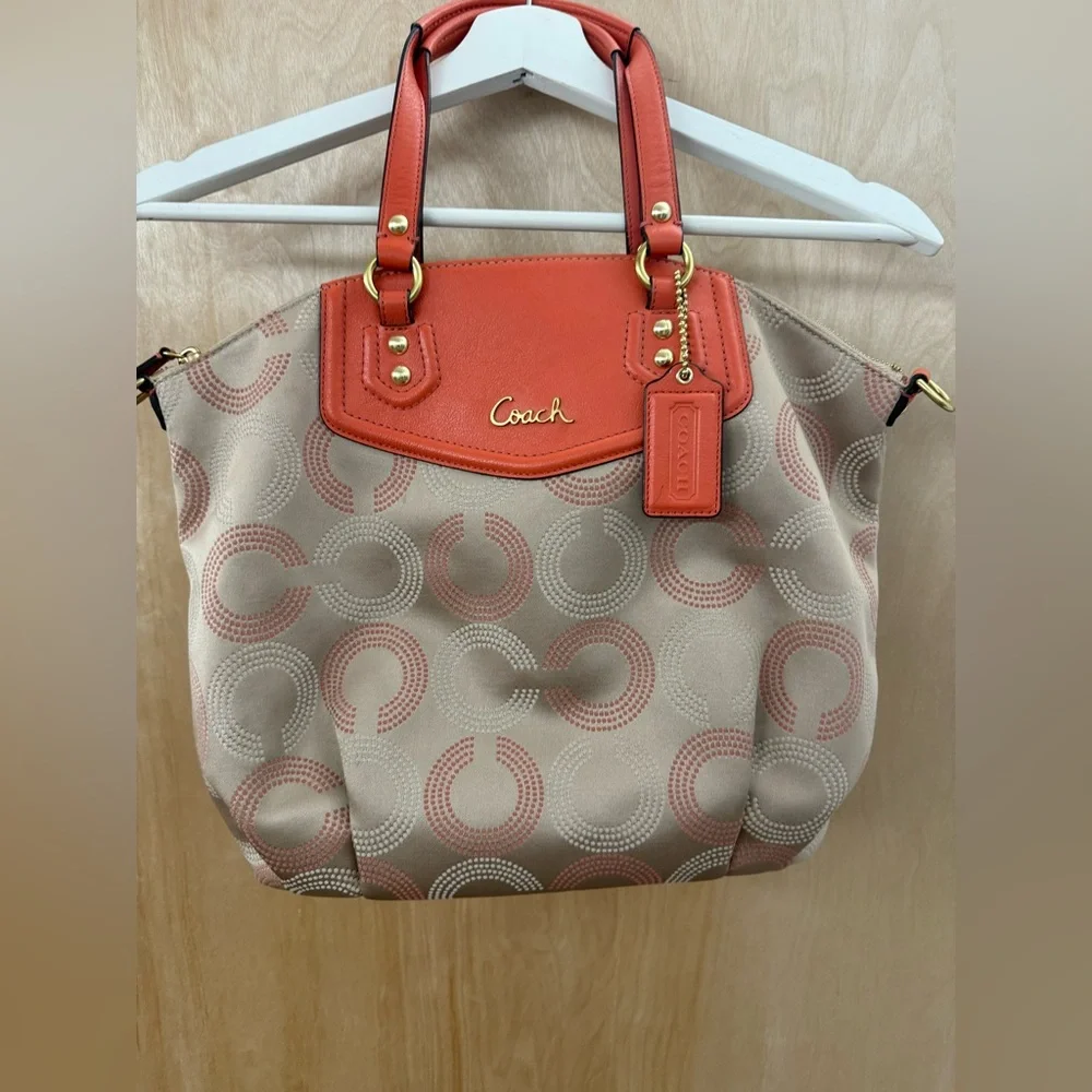 Coach Ashley Peach Khaki Dotted Op Art Signature Satchel. - Picture 8 of 16